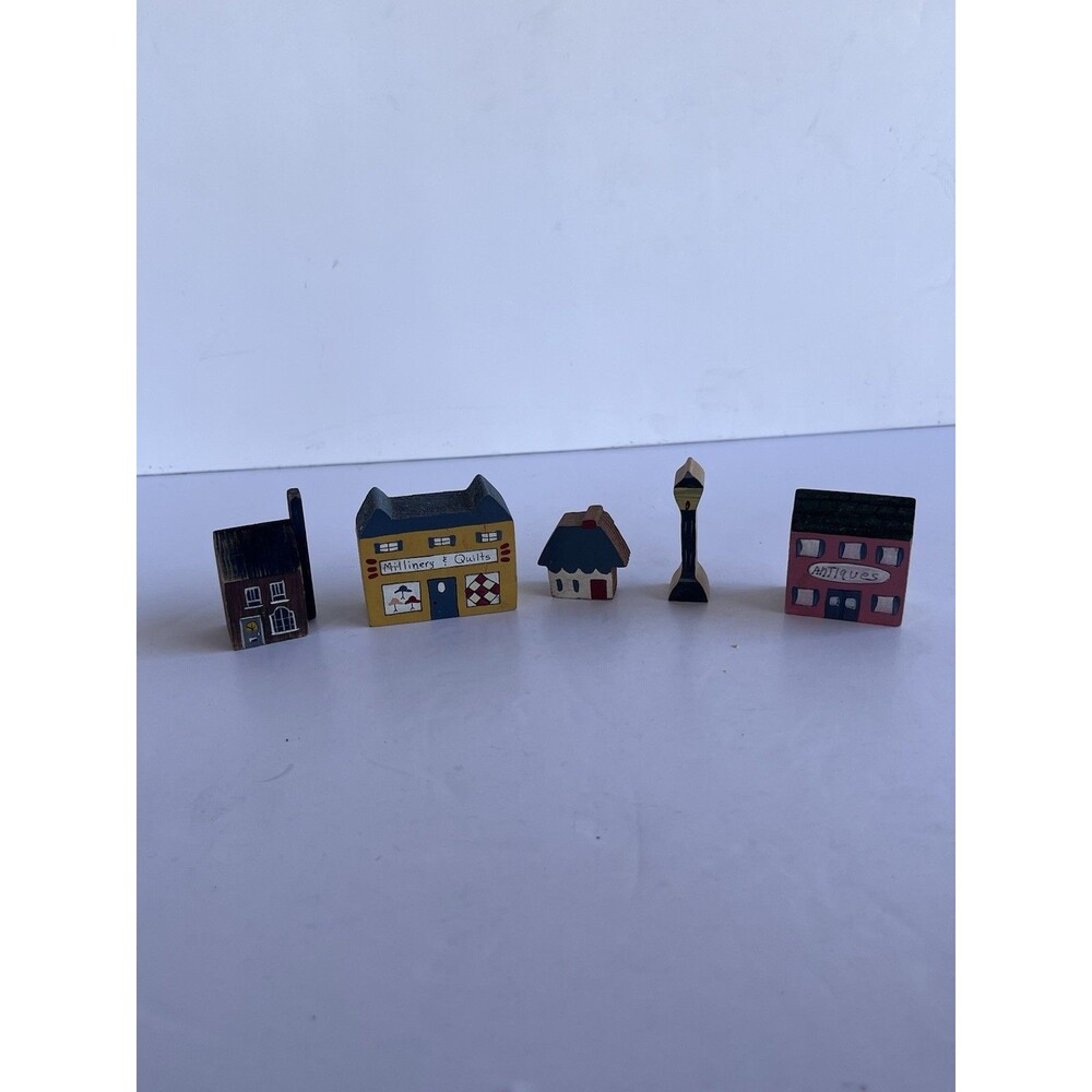 The Cat's Meow Wood Village Shelf Sitters Mixed Lot of 5
